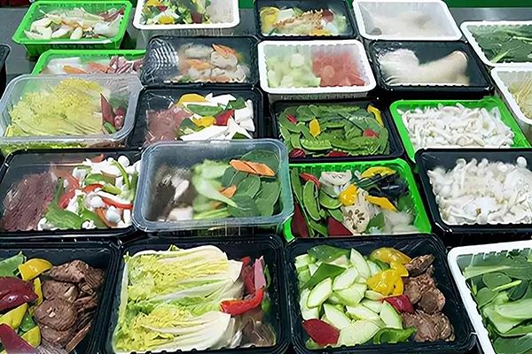 企业该如何挑选预制菜包装机